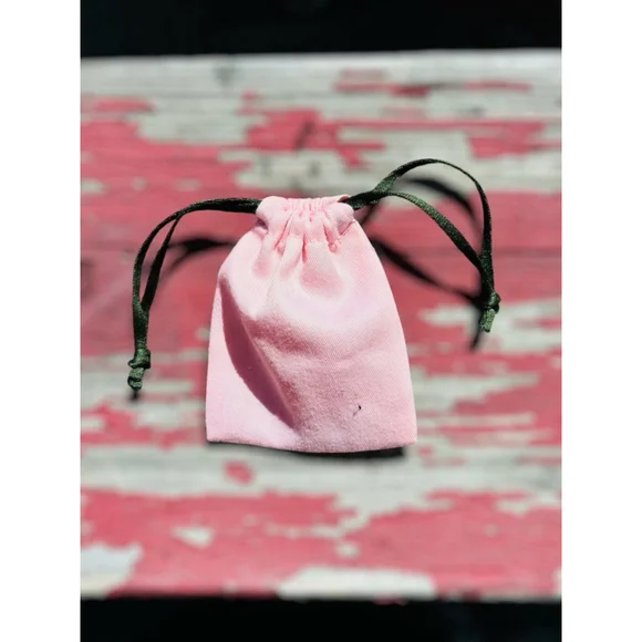 NWT Kate Spade New York Shining Spade Heart Pearl Stud Earrings • Pearl & Gold - Picture 2 of 7